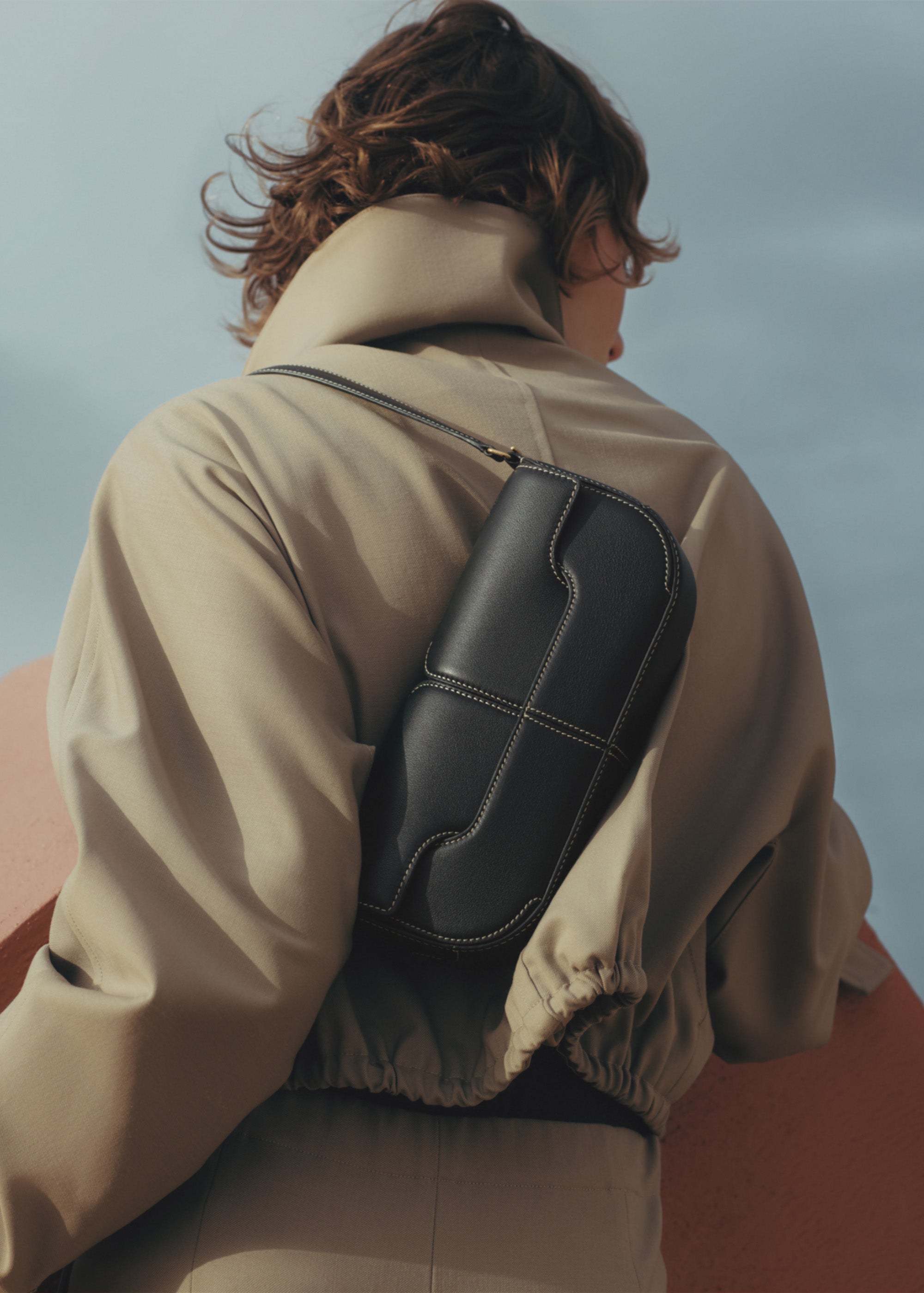 Osmo - Schwarz Glattes Leder Nähte in Ecru