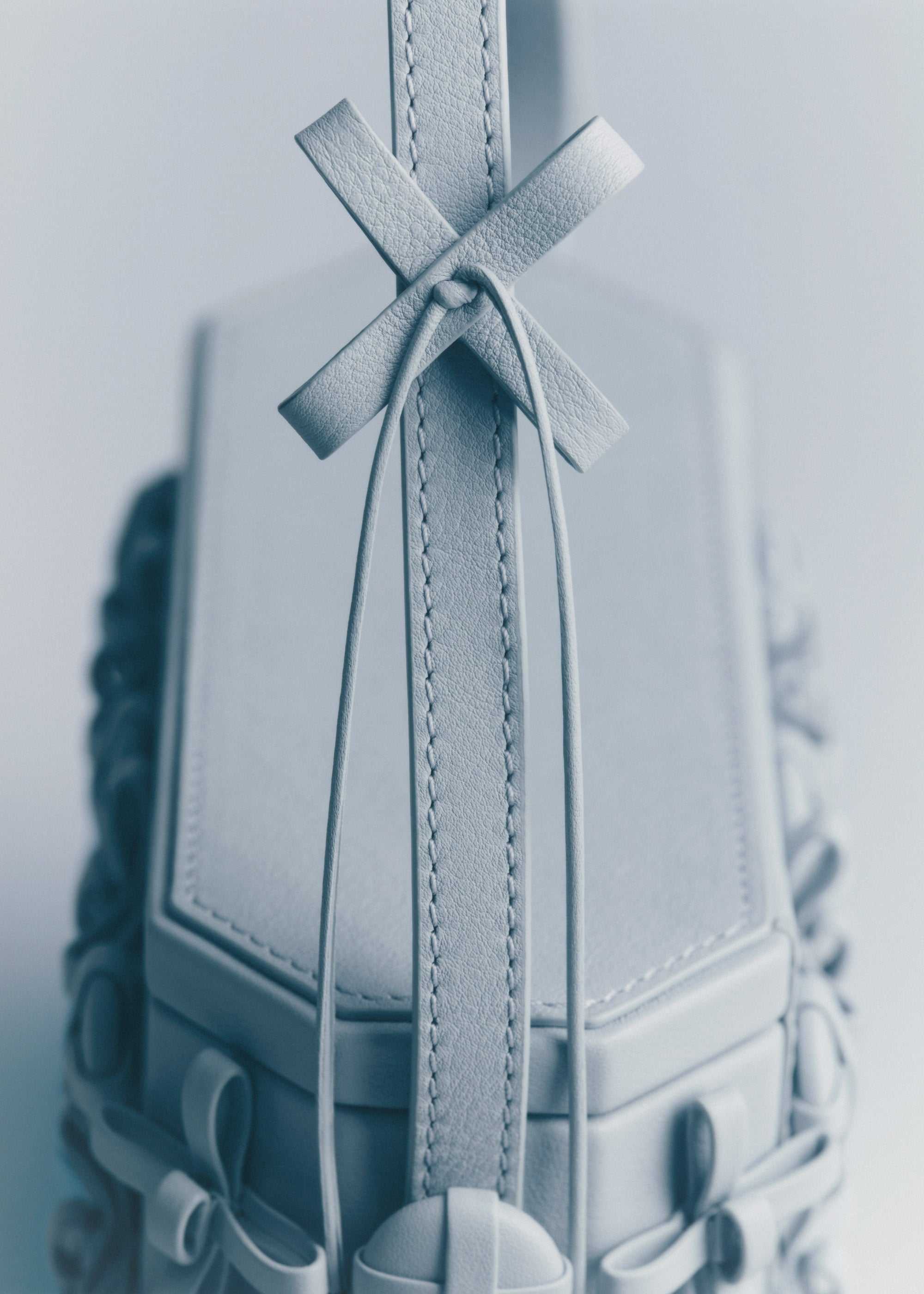 Button Bow Box - Wolke