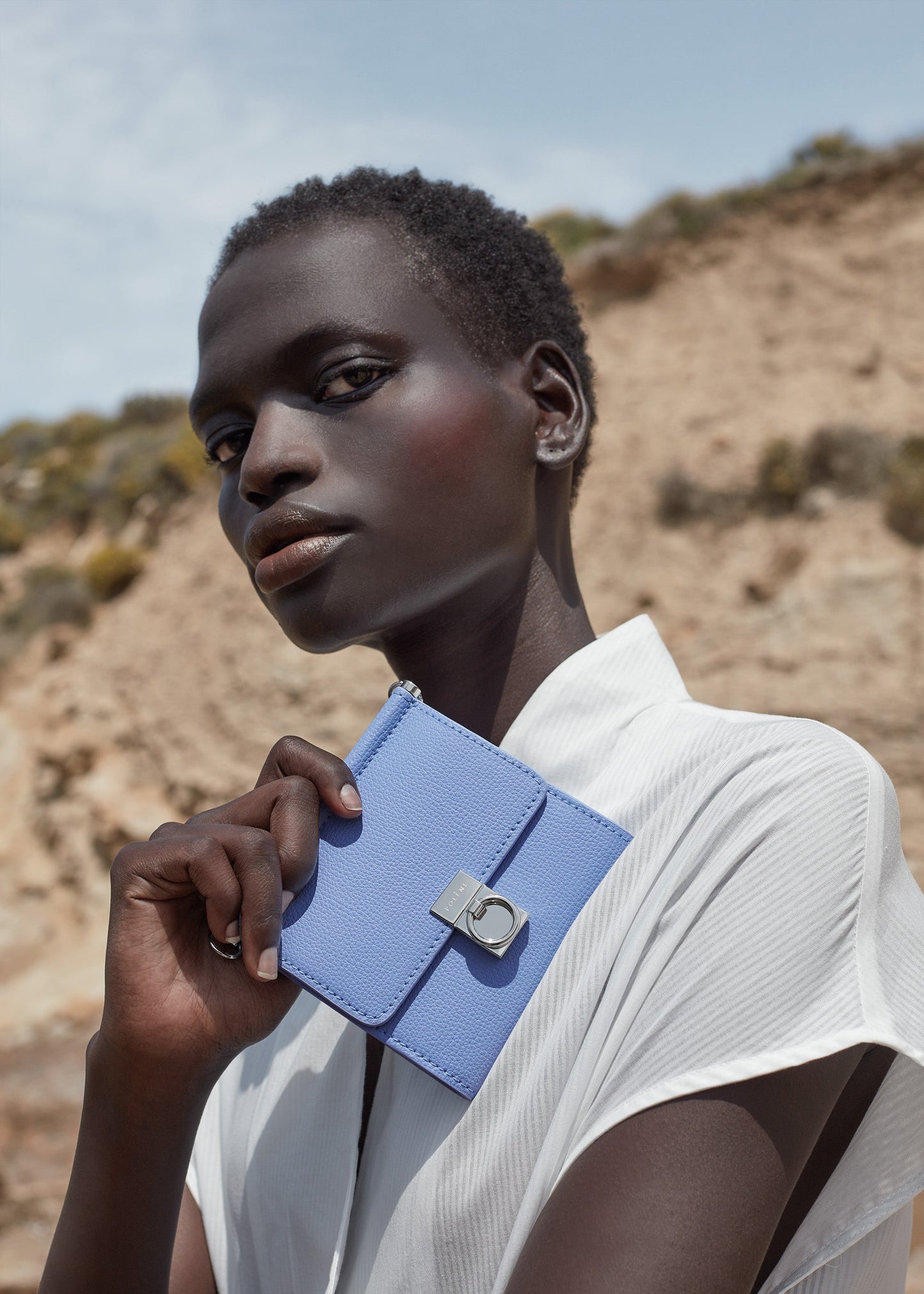 Crossbody Portemonnaie Numéro Sept – Lavender Genarbtes Leder